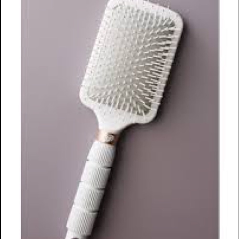 T3 Smooth Paddle Bruch in white.